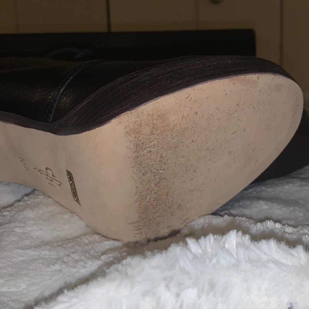 Cole Haan Nike Air Chukka Heels - Picture 6 of 8
